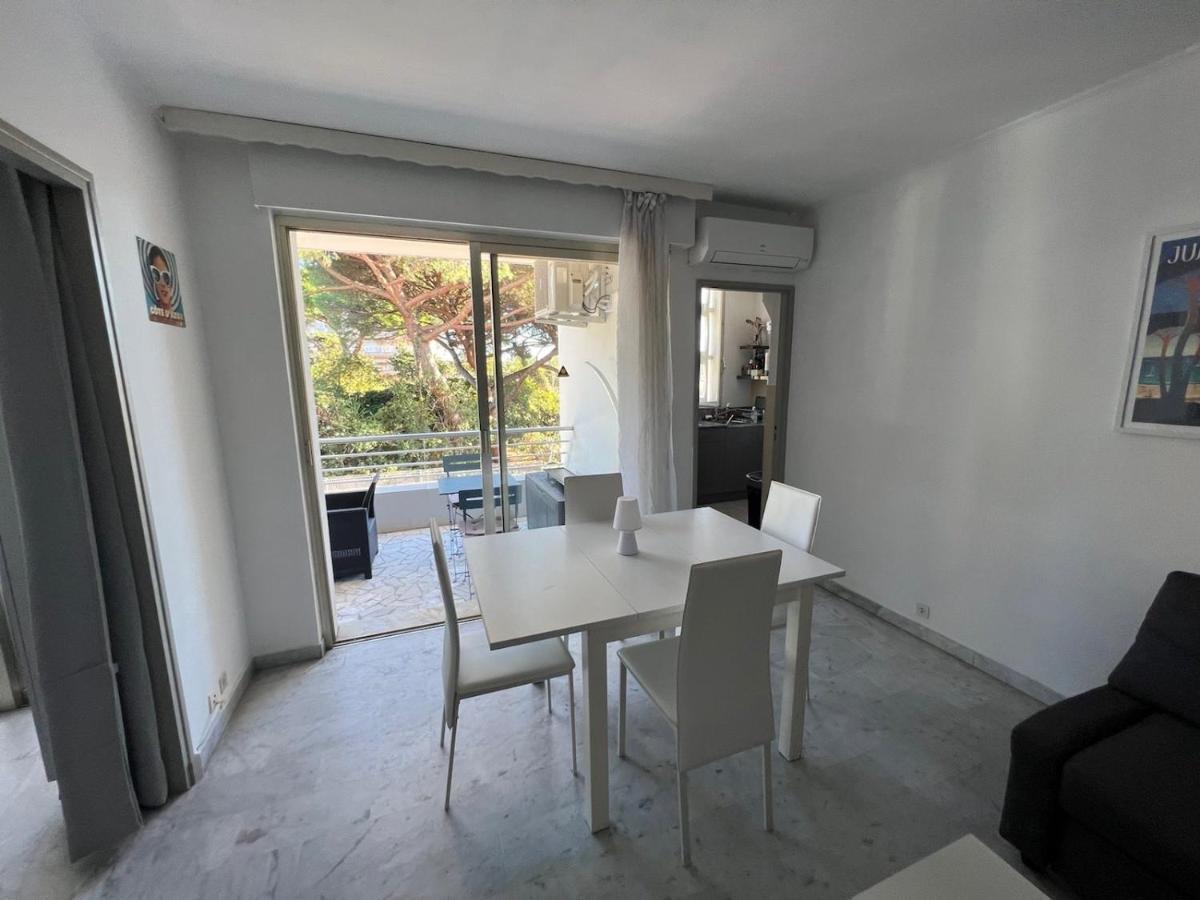 Seafront - Beautiful Flat With Aircon And Comfortable Loggia Vallauris Kültér fotó