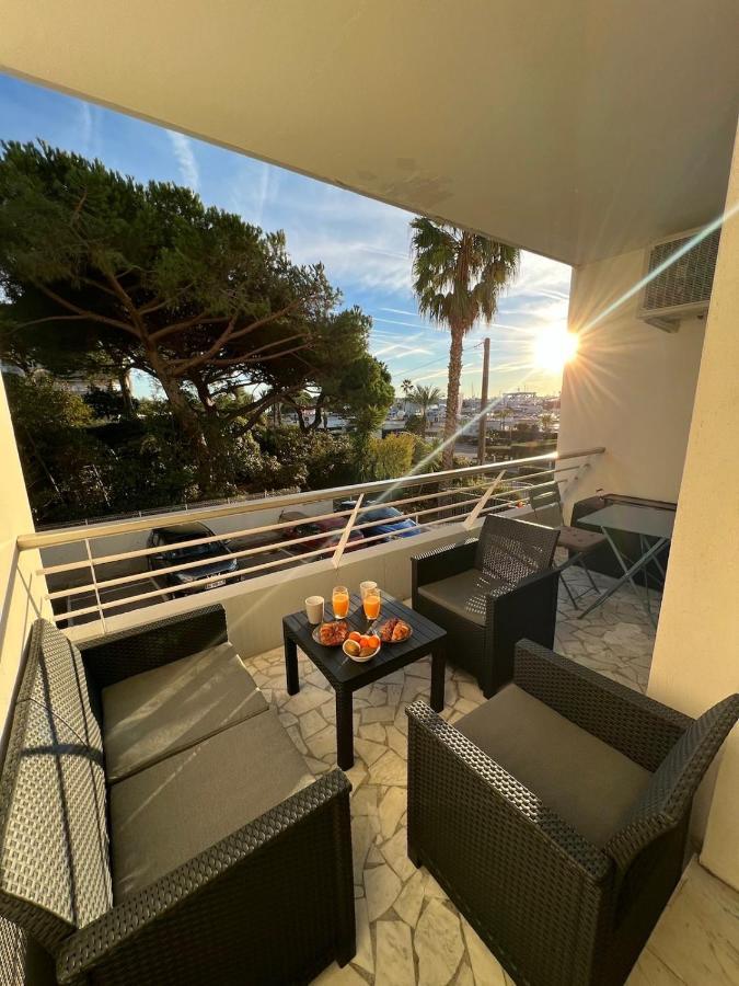 Seafront - Beautiful Flat With Aircon And Comfortable Loggia Vallauris Kültér fotó