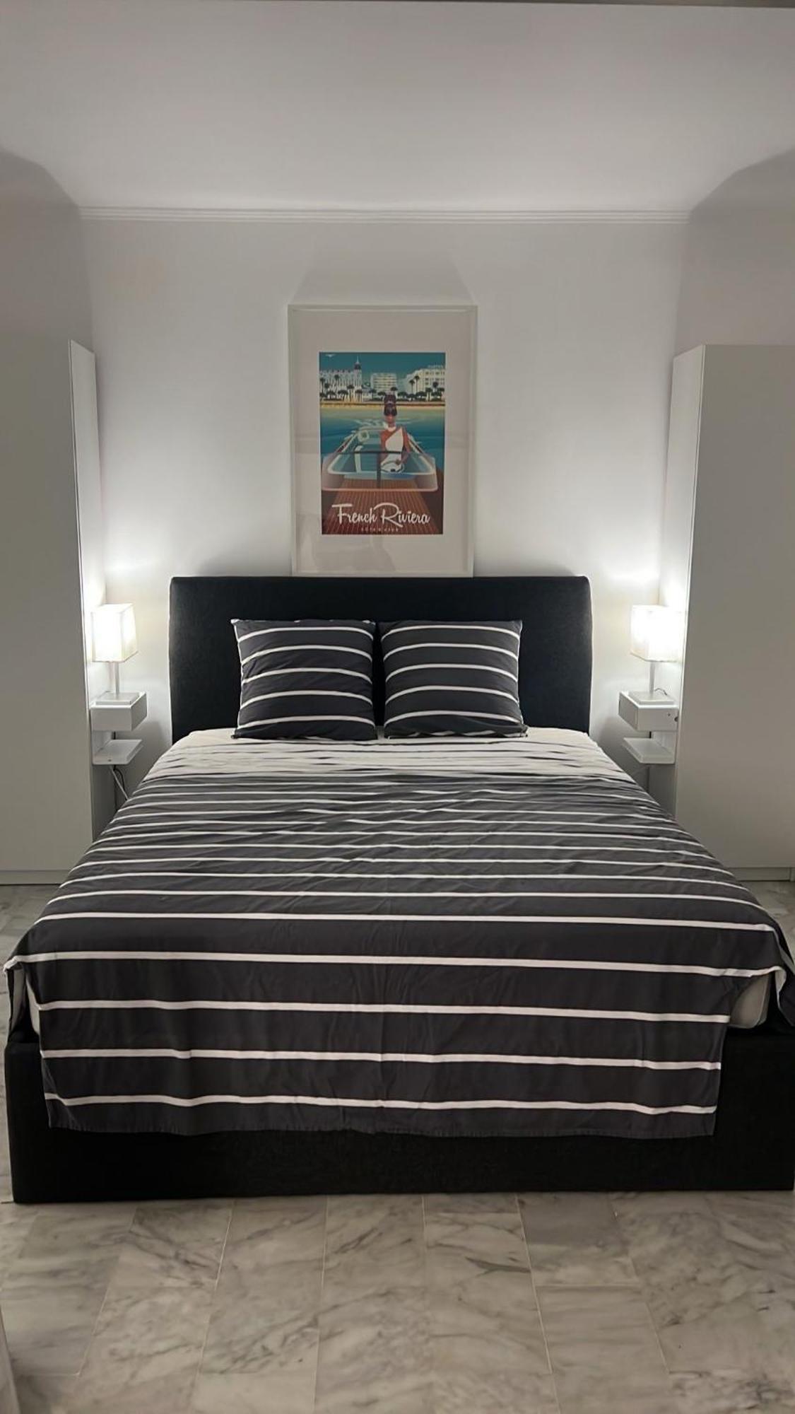 Seafront - Beautiful Flat With Aircon And Comfortable Loggia Vallauris Kültér fotó
